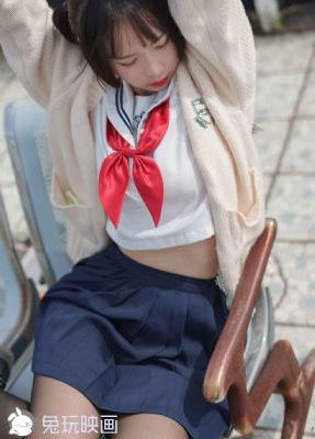 冰漪野外丰满人体1