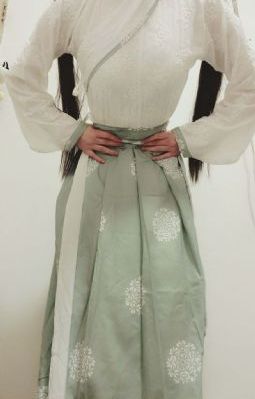 年轻漂亮的女邻居4