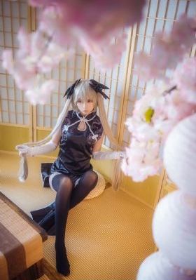 教室里调教大乳奶牛老师
